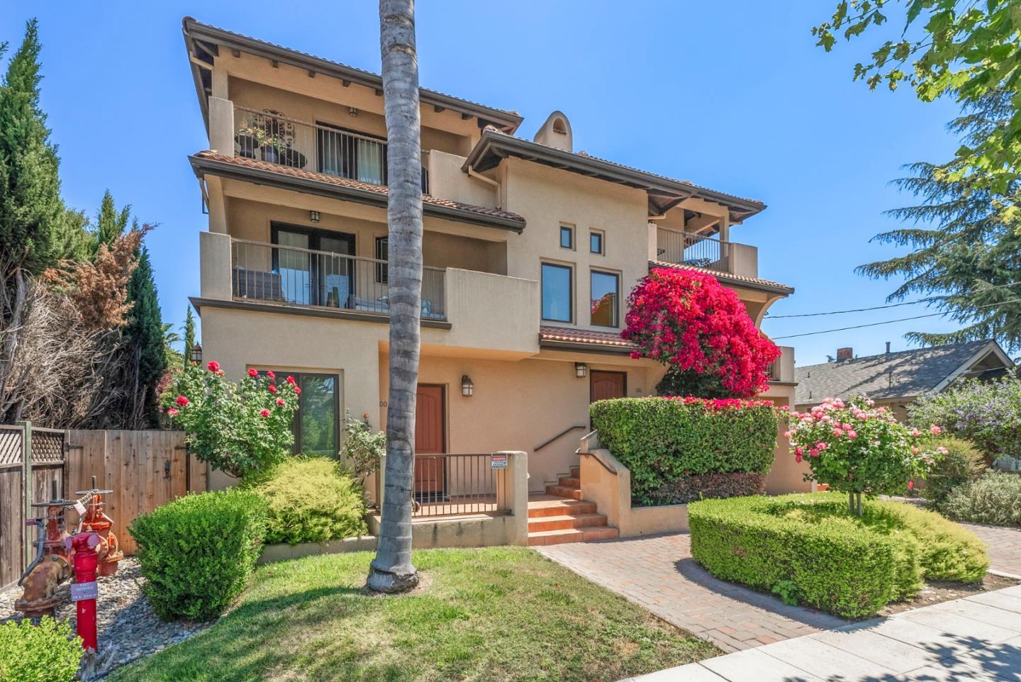 Detail Gallery Image 7 of 43 For 18 S 21st St #200,  San Jose,  CA 95116 - 3 Beds | 2/1 Baths