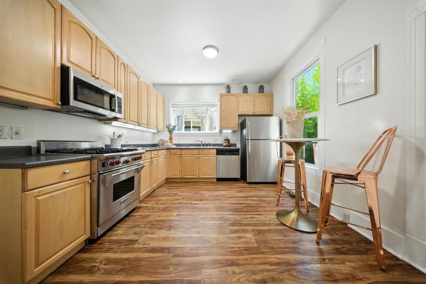 Detail Gallery Image 10 of 78 For 185 N 9th St, San Jose,  CA 95112 - 4 Beds | 4 Baths