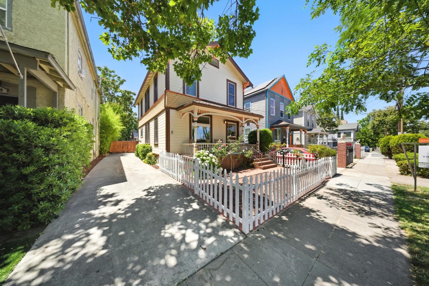 Detail Gallery Image 2 of 78 For 185 N 9th St, San Jose,  CA 95112 - 4 Beds | 4 Baths