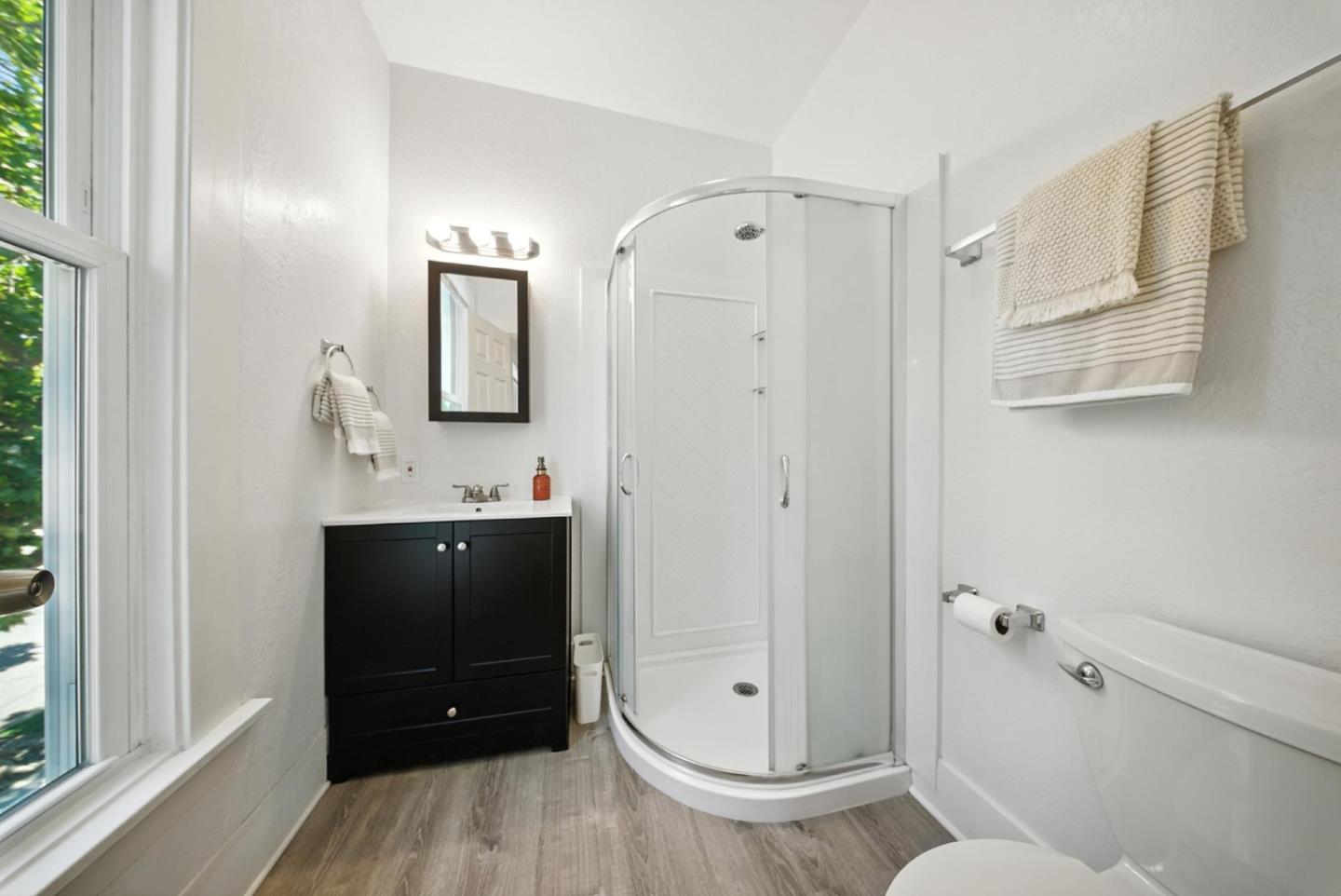 Detail Gallery Image 21 of 78 For 185 N 9th St, San Jose,  CA 95112 - 4 Beds | 4 Baths