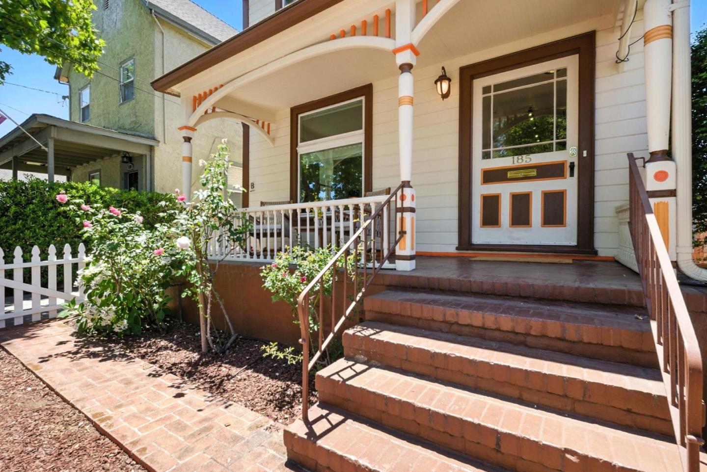 Detail Gallery Image 3 of 78 For 185 N 9th St, San Jose,  CA 95112 - 4 Beds | 4 Baths