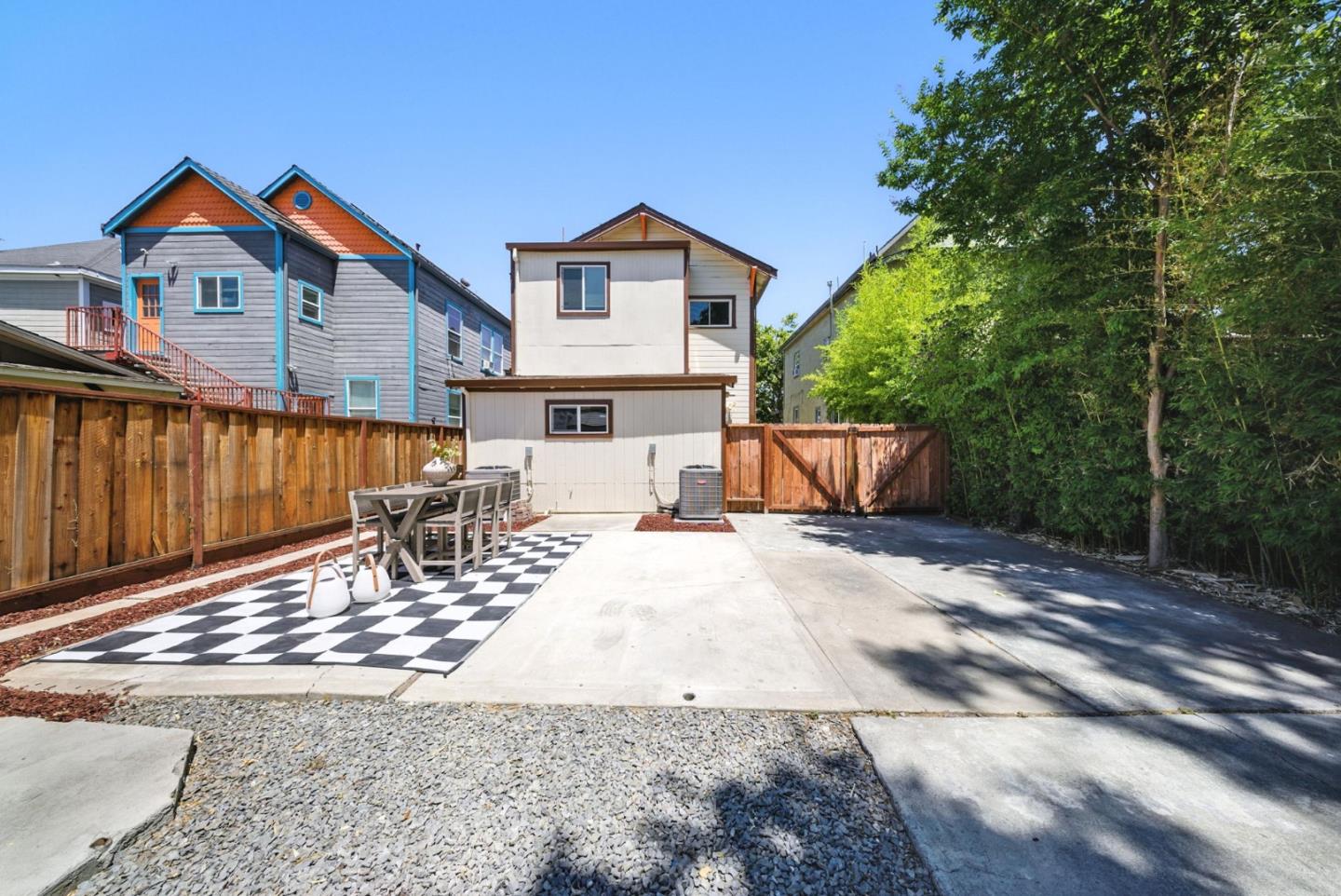 Detail Gallery Image 30 of 78 For 185 N 9th St, San Jose,  CA 95112 - 4 Beds | 4 Baths