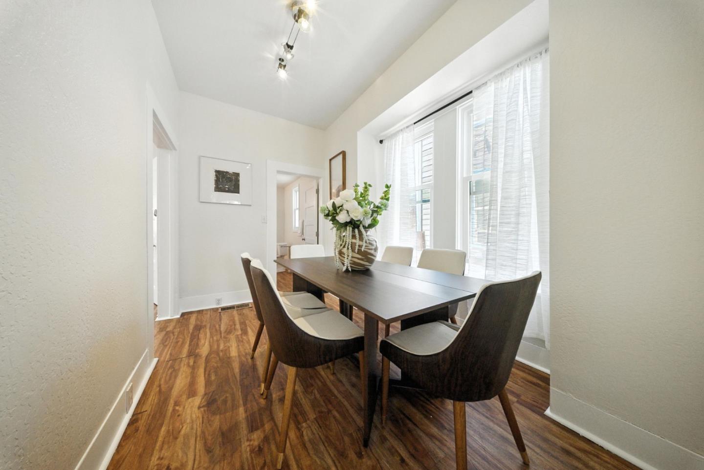 Detail Gallery Image 8 of 78 For 185 N 9th St, San Jose,  CA 95112 - 4 Beds | 4 Baths