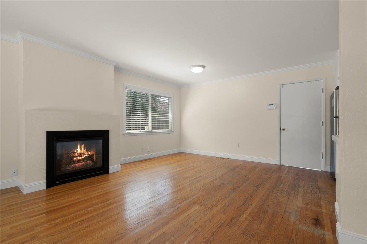 Detail Gallery Image 5 of 20 For 495 Giannini Dr, Santa Clara,  CA 95051 - 3 Beds | 2 Baths