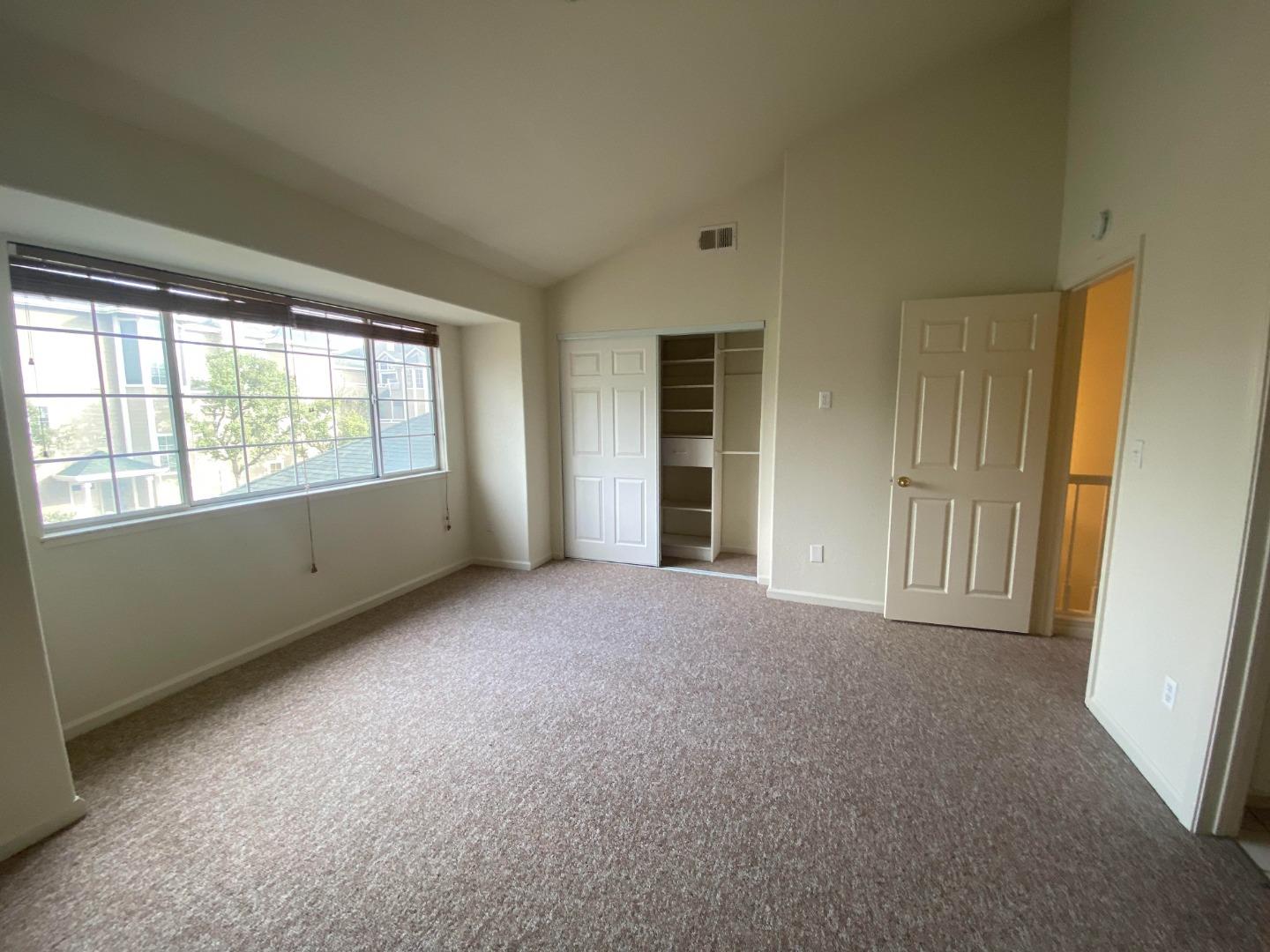 Detail Gallery Image 7 of 11 For 321 Treasure Island Dr, Belmont,  CA 94002 - 2 Beds | 2/1 Baths