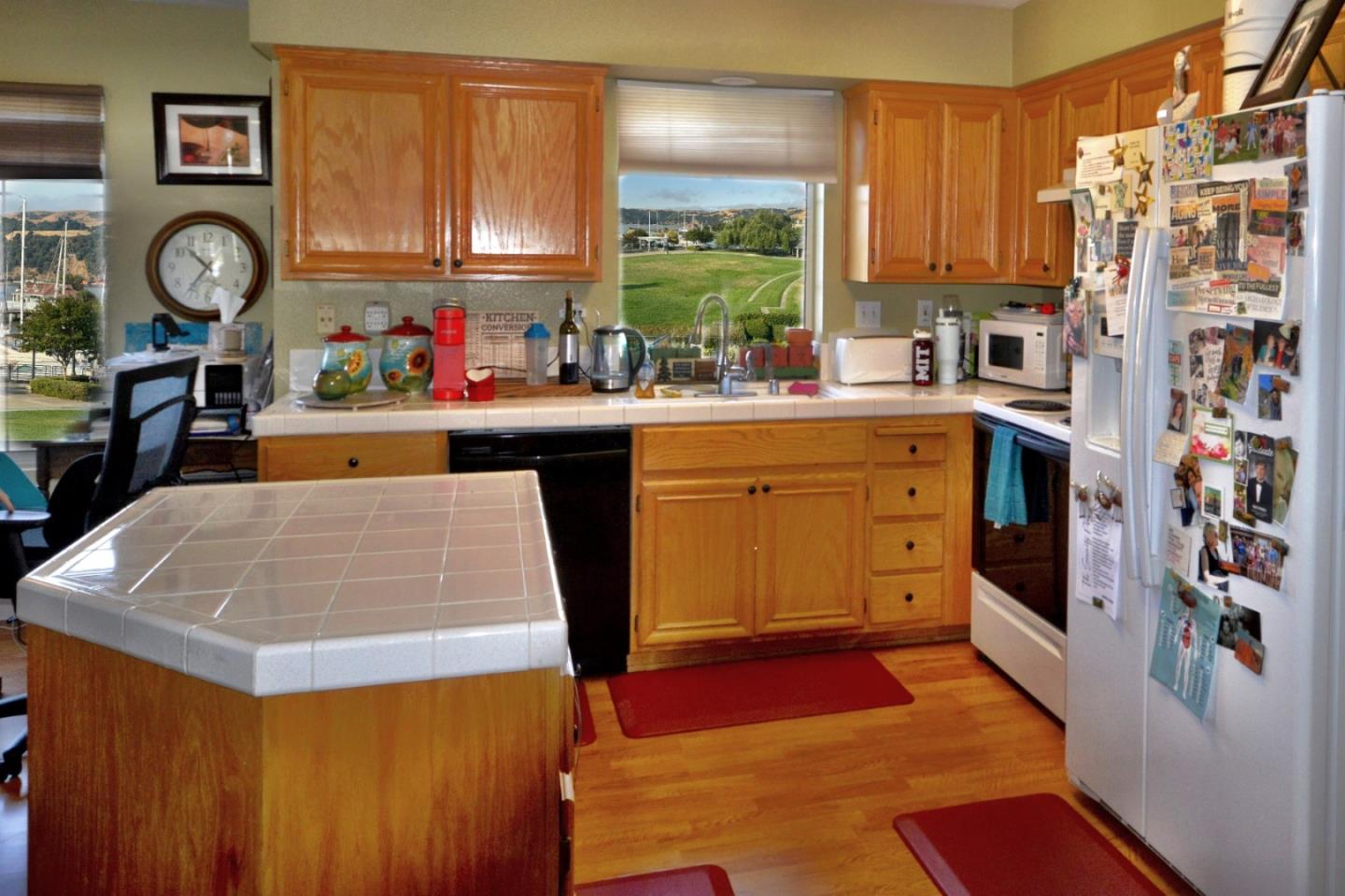 Detail Gallery Image 12 of 13 For 258 E E St, Benicia,  CA 94510 - 3 Beds | 2/1 Baths