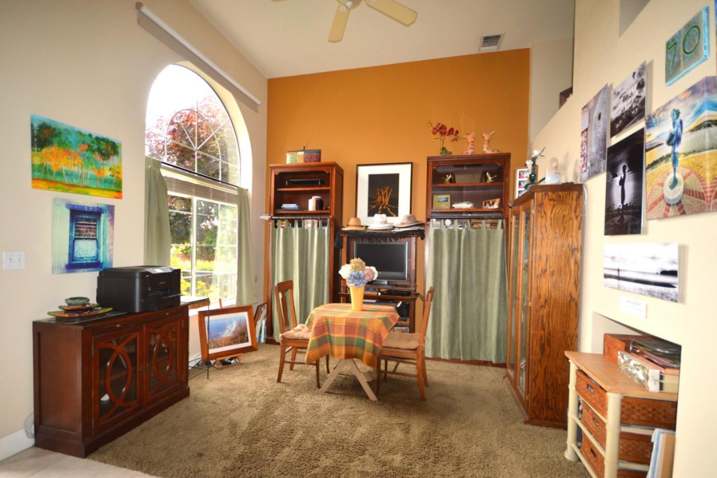 Detail Gallery Image 5 of 13 For 258 E E St, Benicia,  CA 94510 - 3 Beds | 2/1 Baths