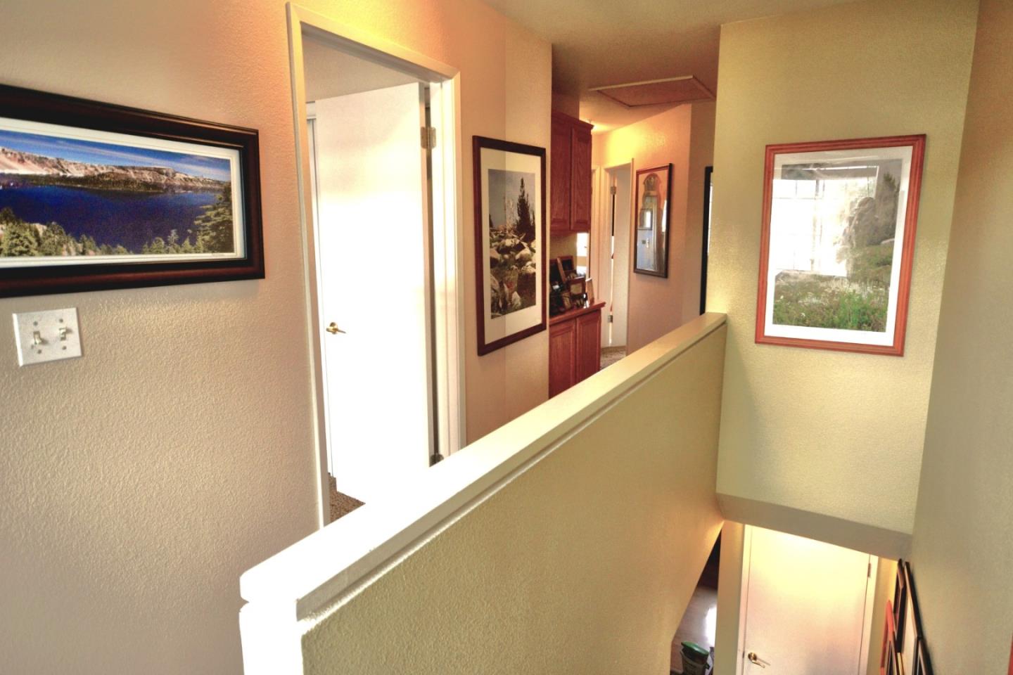 Detail Gallery Image 9 of 13 For 258 E E St, Benicia,  CA 94510 - 3 Beds | 2/1 Baths