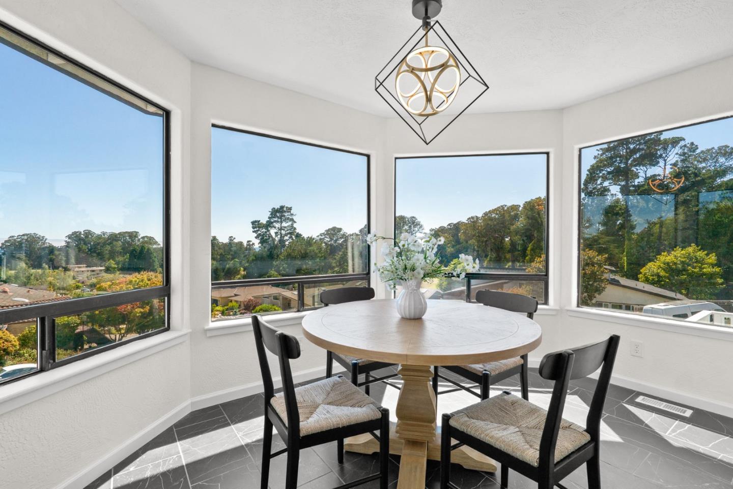 Detail Gallery Image 19 of 59 For 607 Saint Andrews Dr, Aptos,  CA 95003 - 5 Beds | 2/1 Baths