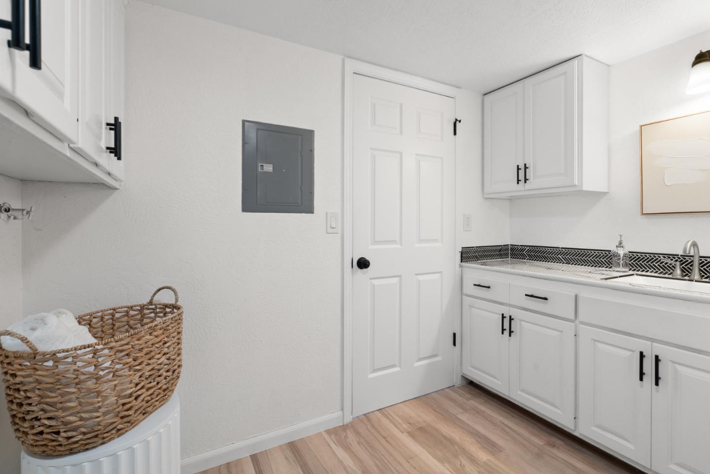 Detail Gallery Image 28 of 59 For 607 Saint Andrews Dr, Aptos,  CA 95003 - 5 Beds | 2/1 Baths
