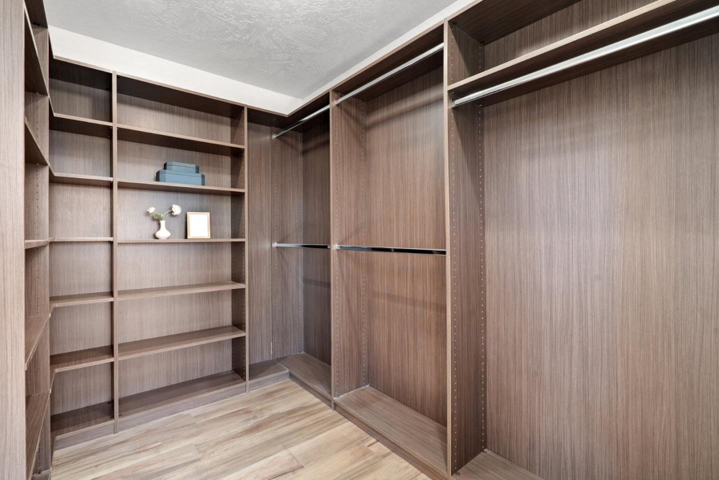 Detail Gallery Image 34 of 59 For 607 Saint Andrews Dr, Aptos,  CA 95003 - 5 Beds | 2/1 Baths