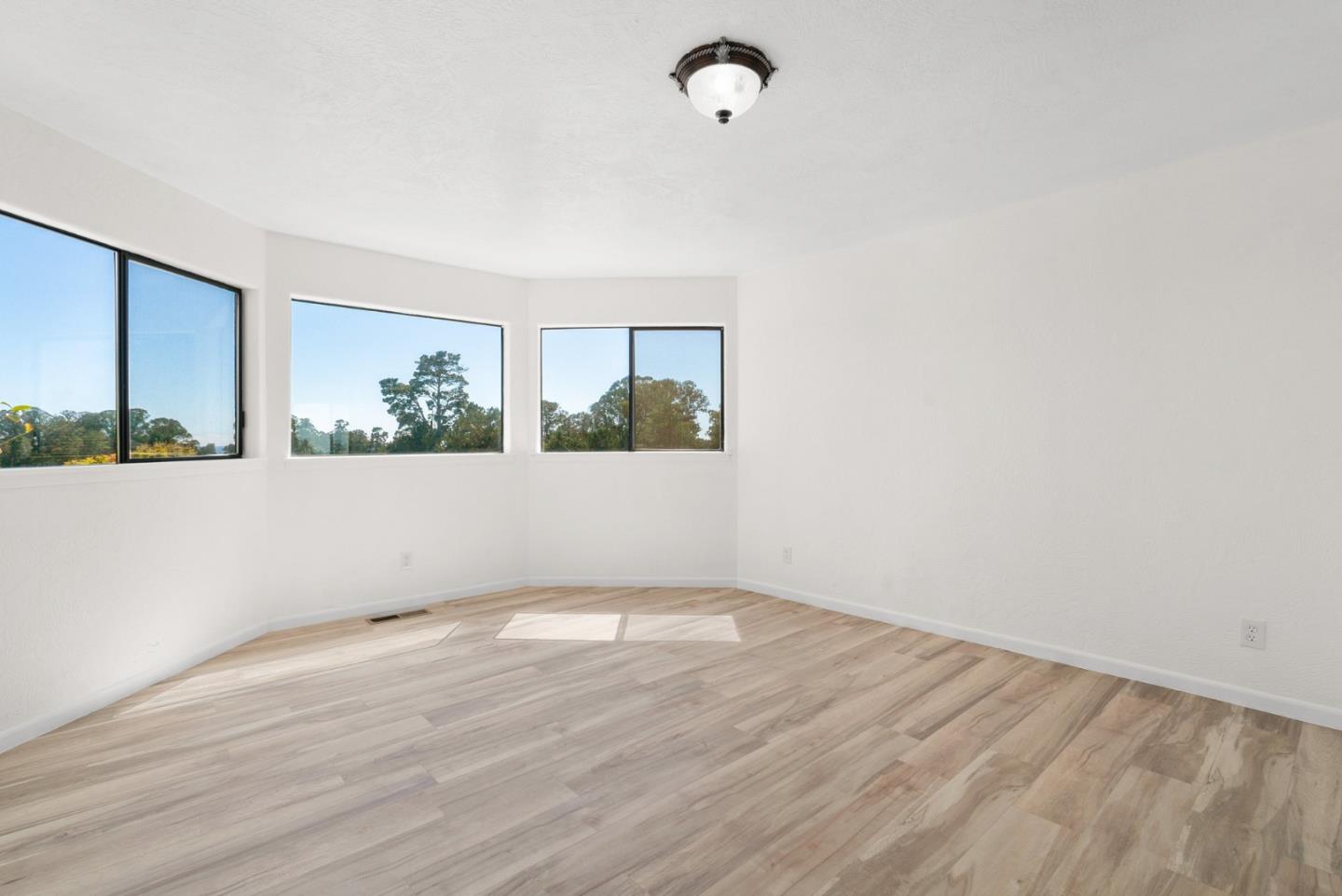 Detail Gallery Image 38 of 59 For 607 Saint Andrews Dr, Aptos,  CA 95003 - 5 Beds | 2/1 Baths