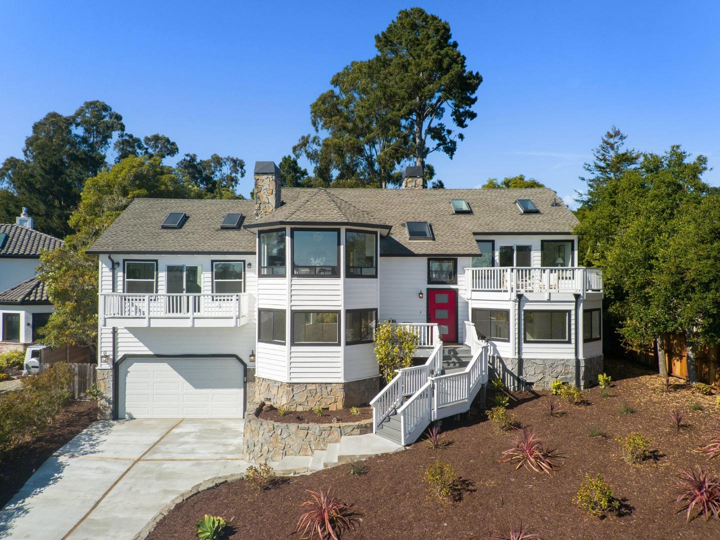 Detail Gallery Image 4 of 59 For 607 Saint Andrews Dr, Aptos,  CA 95003 - 5 Beds | 2/1 Baths