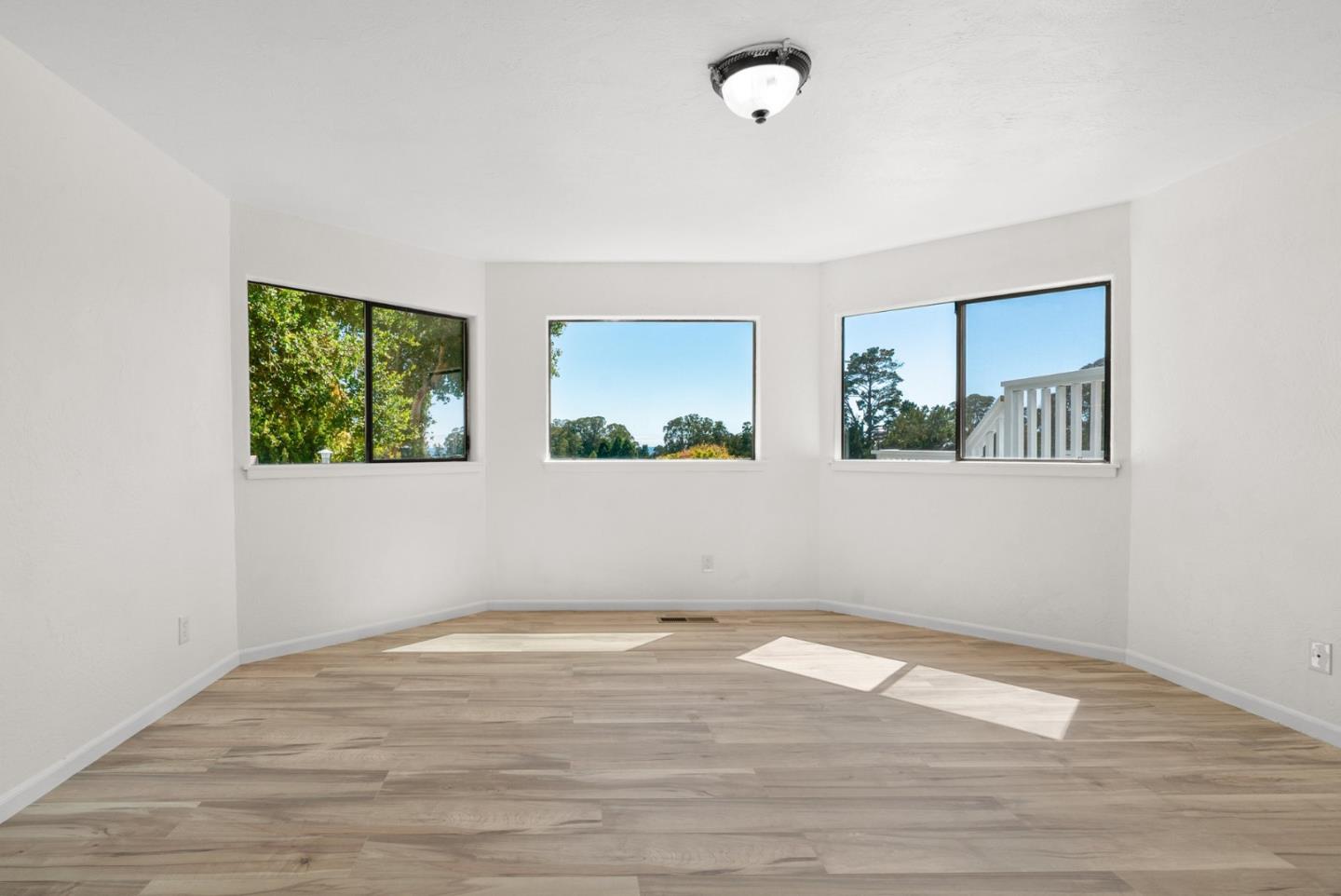 Detail Gallery Image 42 of 59 For 607 Saint Andrews Dr, Aptos,  CA 95003 - 5 Beds | 2/1 Baths