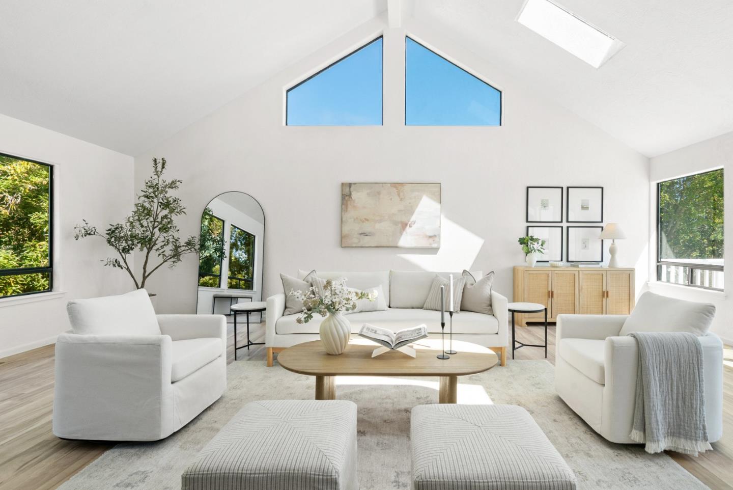Detail Gallery Image 6 of 59 For 607 Saint Andrews Dr, Aptos,  CA 95003 - 5 Beds | 2/1 Baths
