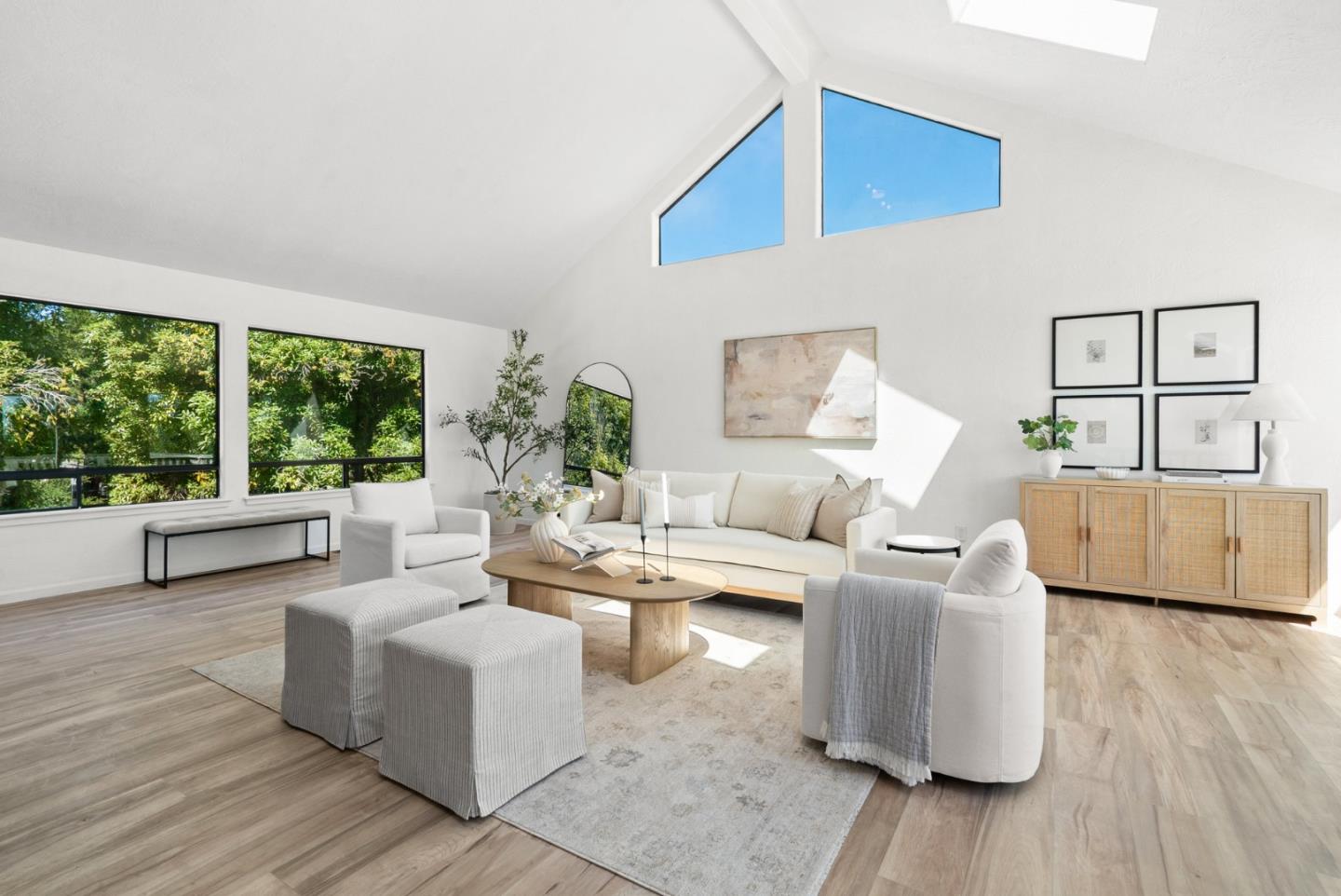 Detail Gallery Image 7 of 59 For 607 Saint Andrews Dr, Aptos,  CA 95003 - 5 Beds | 2/1 Baths