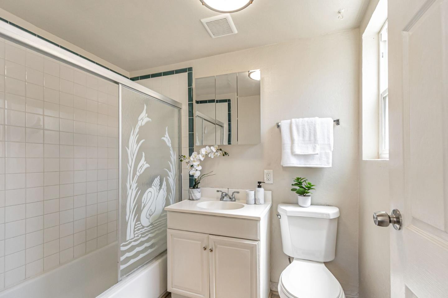 Detail Gallery Image 30 of 51 For 295 N 16th St, San Jose,  CA 95112 - 4 Beds | 2 Baths
