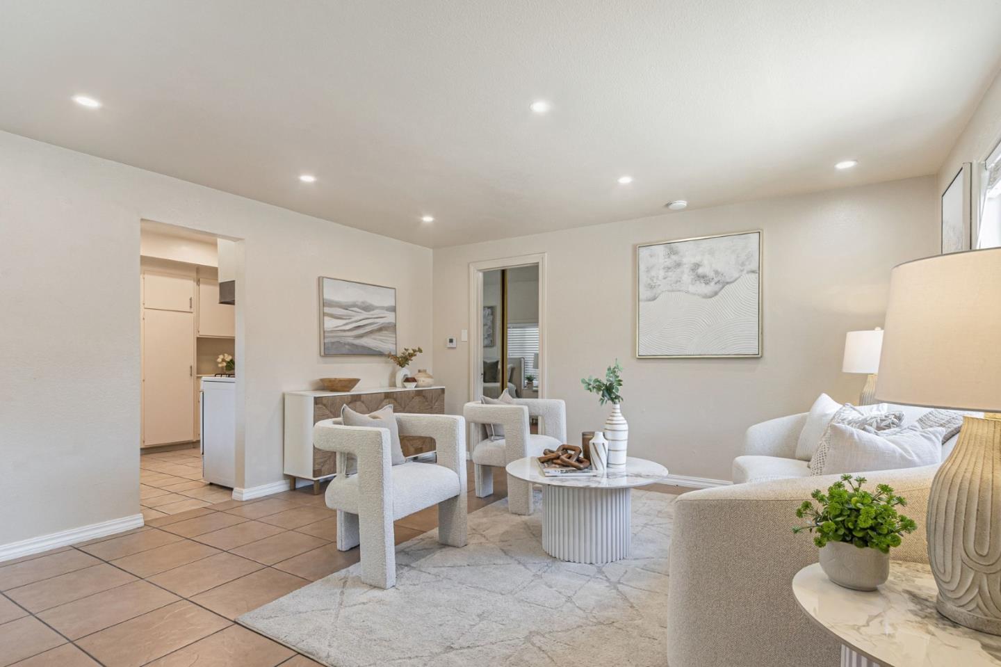 Detail Gallery Image 4 of 51 For 295 N 16th St, San Jose,  CA 95112 - 4 Beds | 2 Baths