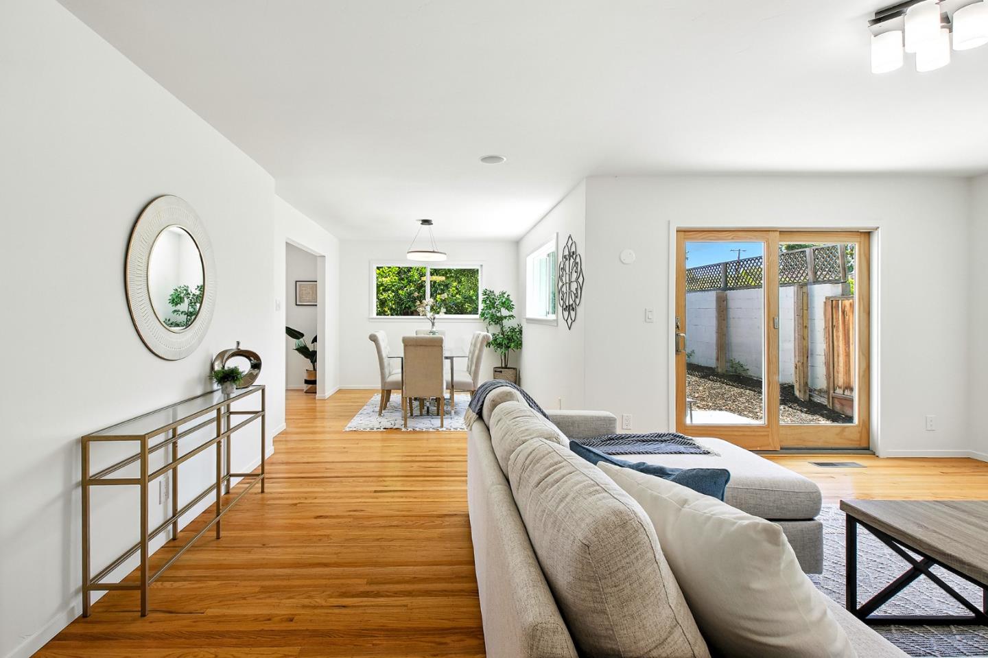 Detail Gallery Image 11 of 56 For 268 S Bernardo Ave, Sunnyvale,  CA 94086 - 4 Beds | 2/1 Baths