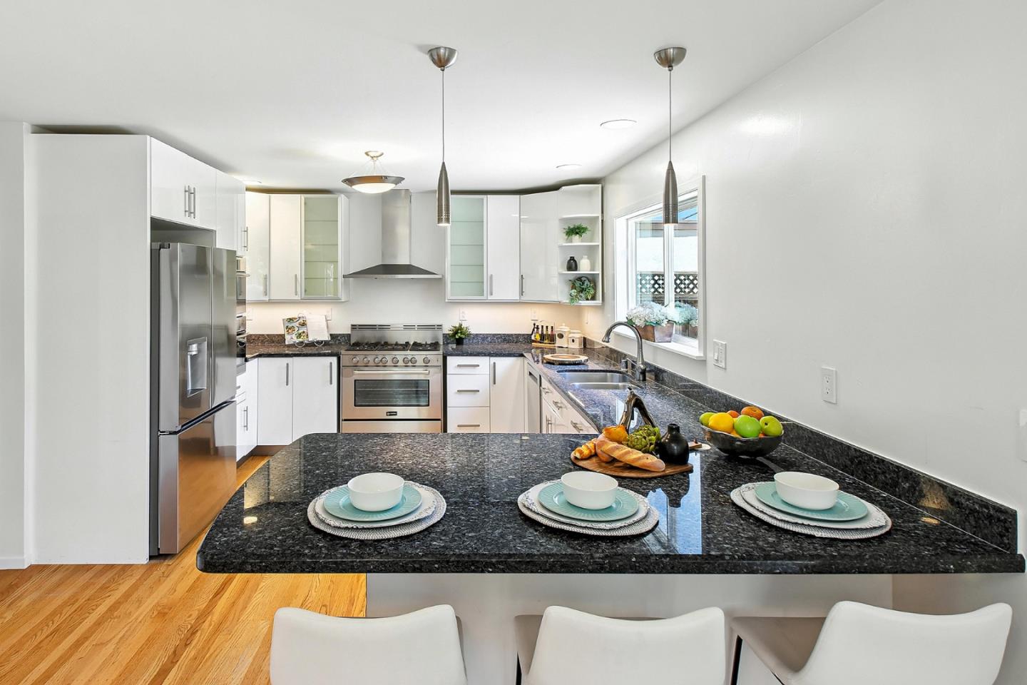 Detail Gallery Image 15 of 56 For 268 S Bernardo Ave, Sunnyvale,  CA 94086 - 4 Beds | 2/1 Baths
