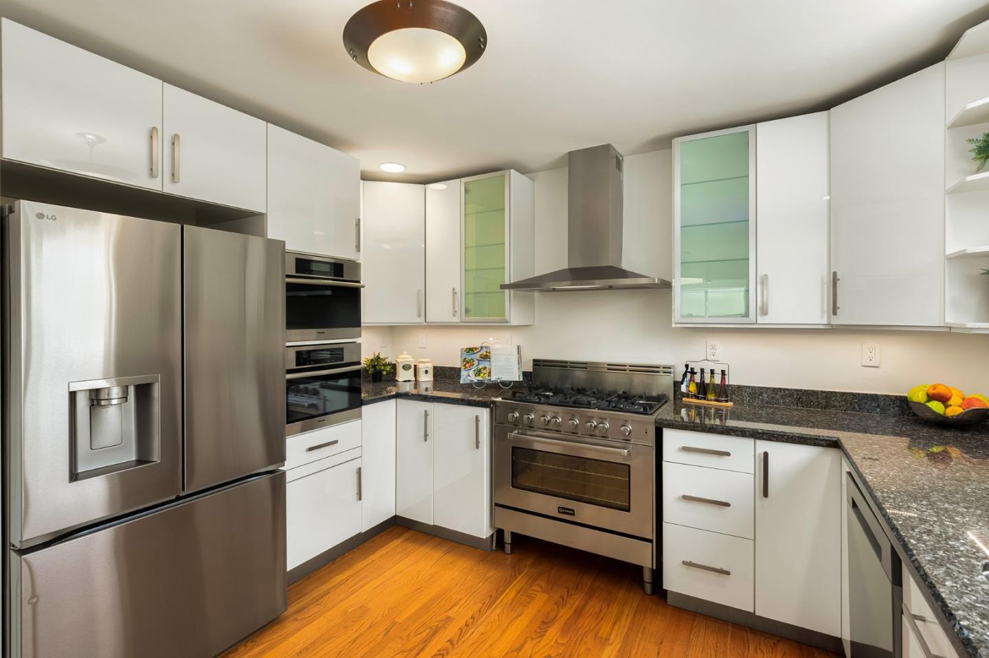 Detail Gallery Image 17 of 56 For 268 S Bernardo Ave, Sunnyvale,  CA 94086 - 4 Beds | 2/1 Baths