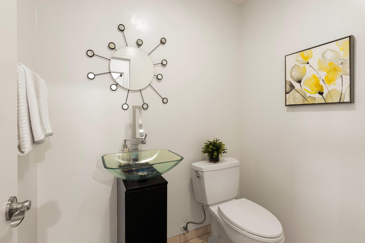 Detail Gallery Image 22 of 56 For 268 S Bernardo Ave, Sunnyvale,  CA 94086 - 4 Beds | 2/1 Baths