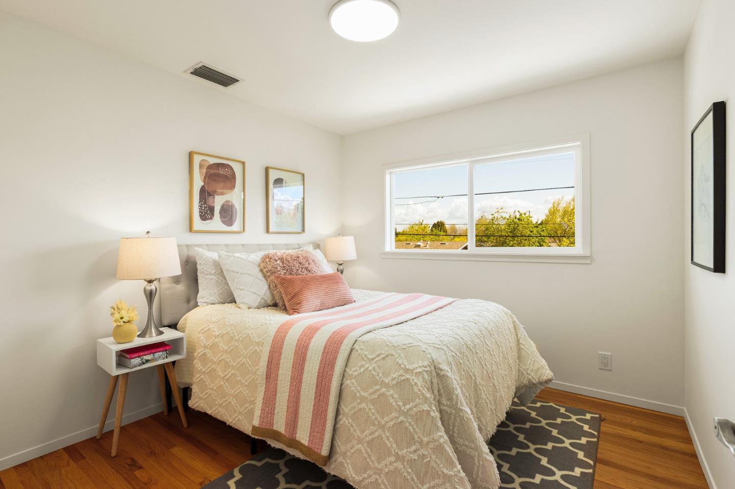 Detail Gallery Image 30 of 56 For 268 S Bernardo Ave, Sunnyvale,  CA 94086 - 4 Beds | 2/1 Baths