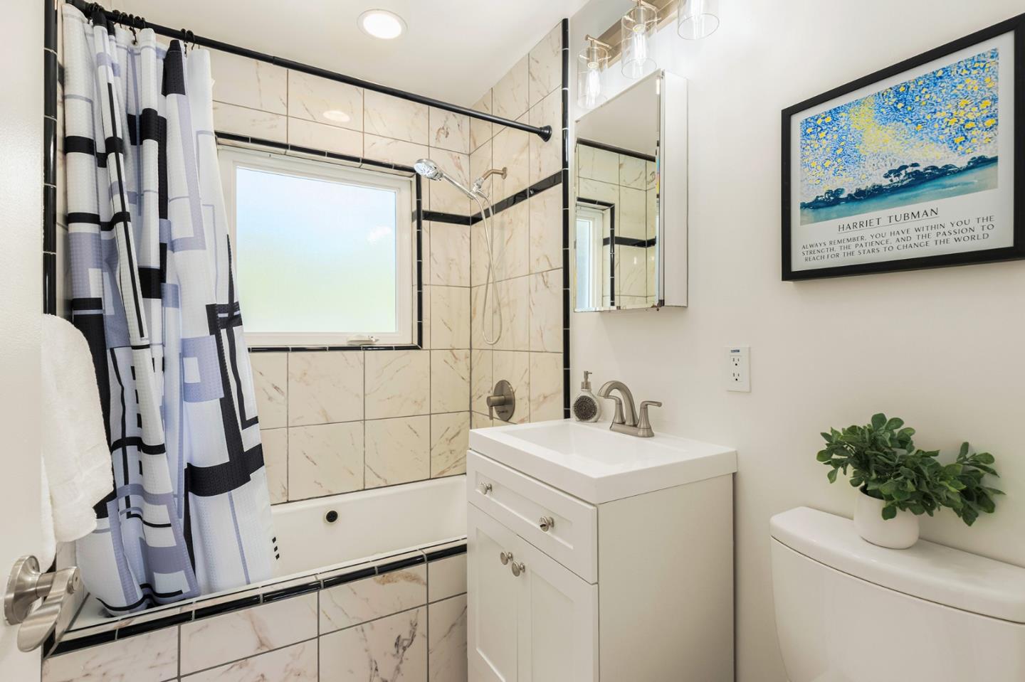 Detail Gallery Image 33 of 56 For 268 S Bernardo Ave, Sunnyvale,  CA 94086 - 4 Beds | 2/1 Baths