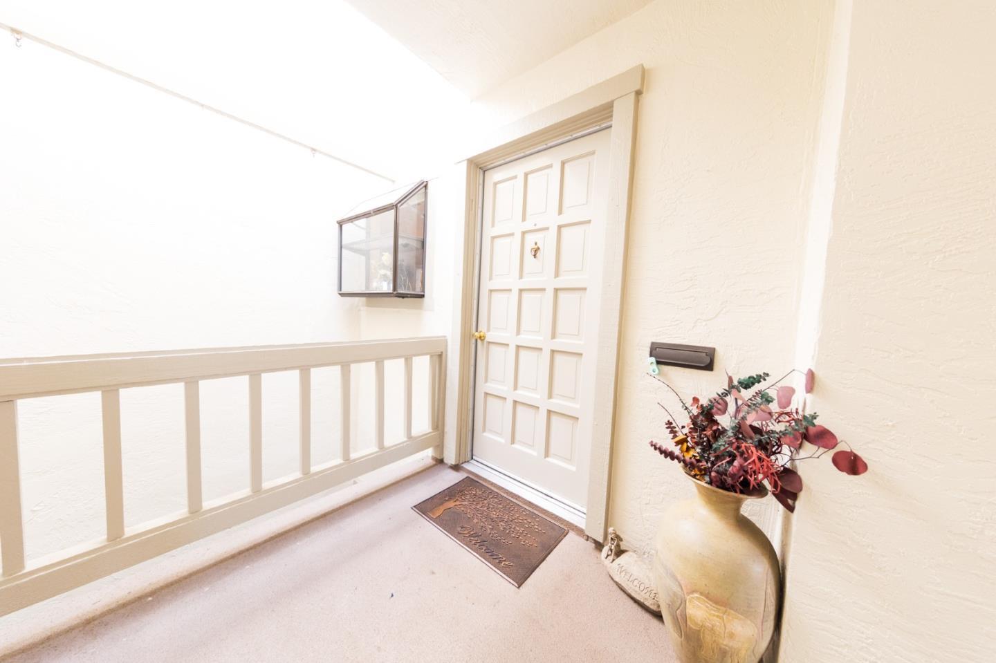 Detail Gallery Image 29 of 34 For 5437 Cribari Grn, San Jose,  CA 95135 - 2 Beds | 2 Baths