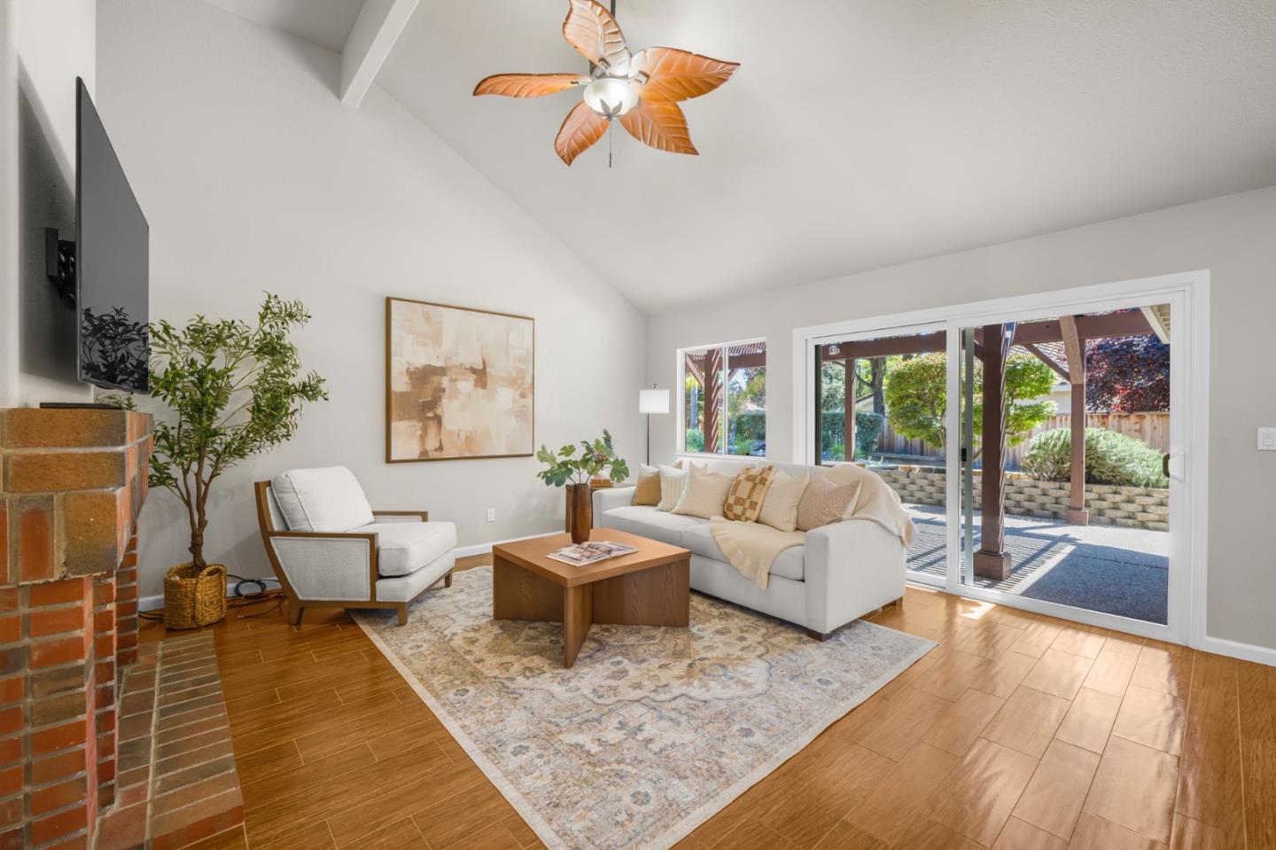 Detail Gallery Image 15 of 43 For 17157 Heatherwood Way, Morgan Hill,  CA 95037 - 4 Beds | 2/1 Baths