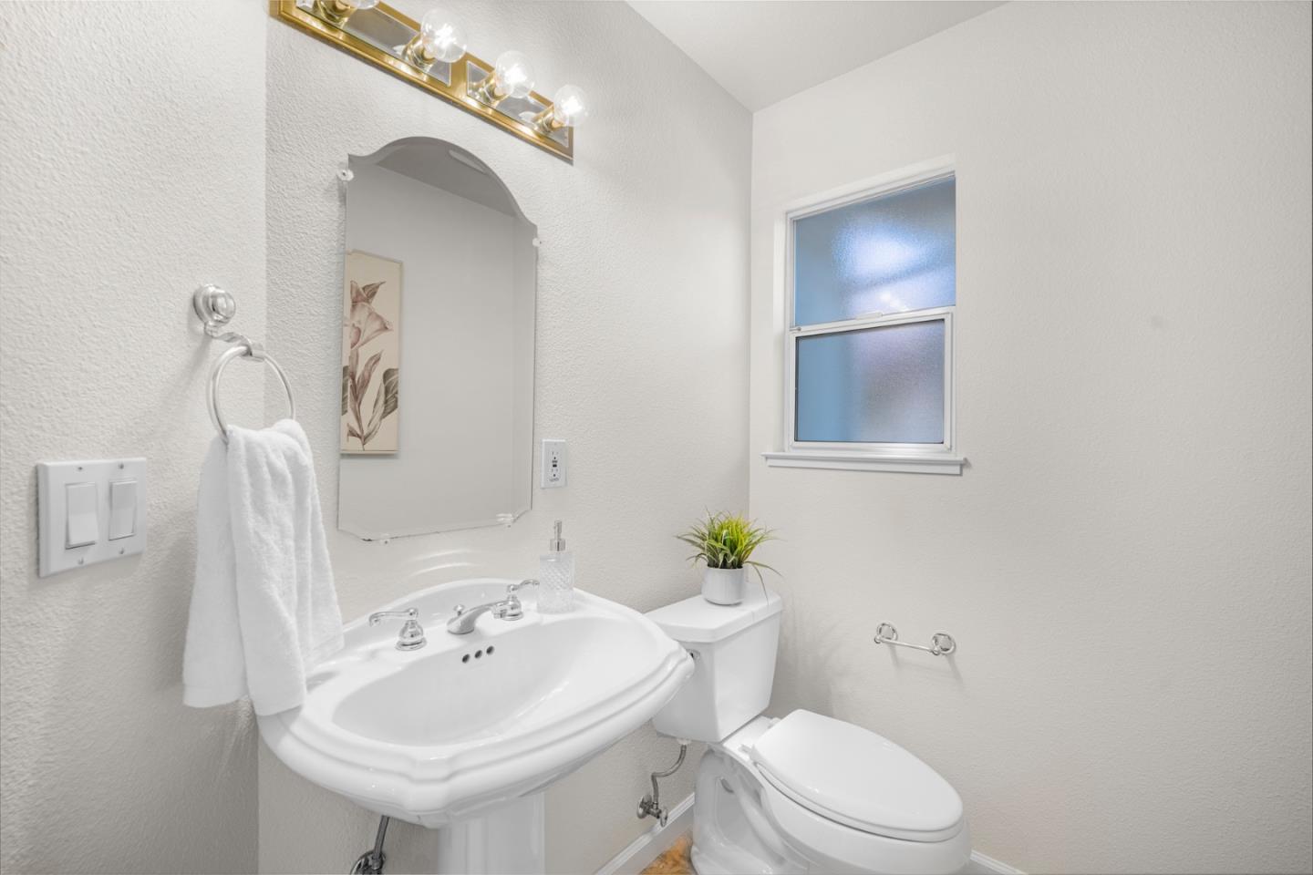 Detail Gallery Image 33 of 43 For 17157 Heatherwood Way, Morgan Hill,  CA 95037 - 4 Beds | 2/1 Baths