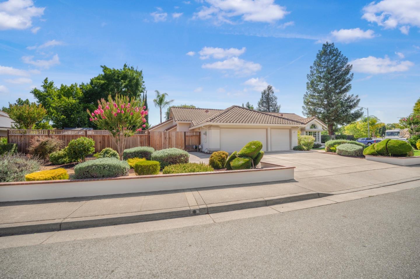 Detail Gallery Image 42 of 43 For 17157 Heatherwood Way, Morgan Hill,  CA 95037 - 4 Beds | 2/1 Baths