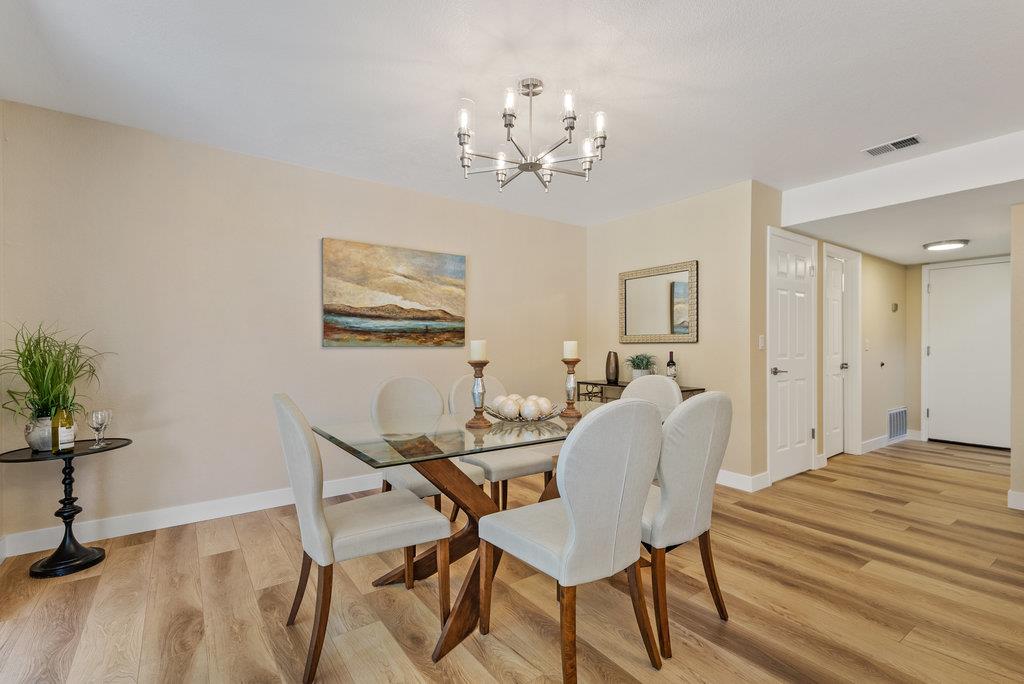 Detail Gallery Image 18 of 44 For 839 Springfield Ter, Sunnyvale,  CA 94087 - 3 Beds | 2/1 Baths