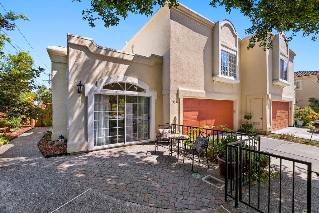 Detail Gallery Image 2 of 44 For 839 Springfield Ter, Sunnyvale,  CA 94087 - 3 Beds | 2/1 Baths