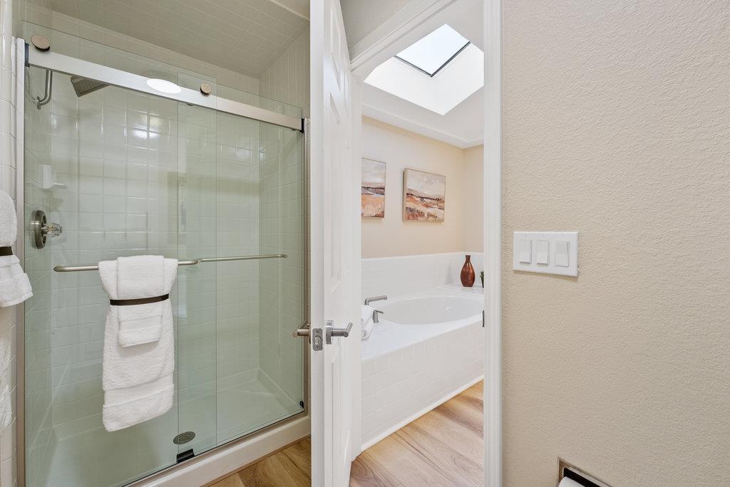 Detail Gallery Image 30 of 44 For 839 Springfield Ter, Sunnyvale,  CA 94087 - 3 Beds | 2/1 Baths