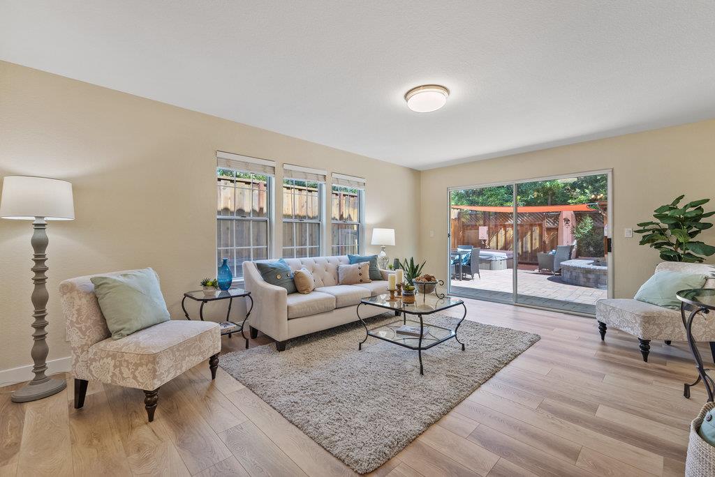 Detail Gallery Image 9 of 44 For 839 Springfield Ter, Sunnyvale,  CA 94087 - 3 Beds | 2/1 Baths