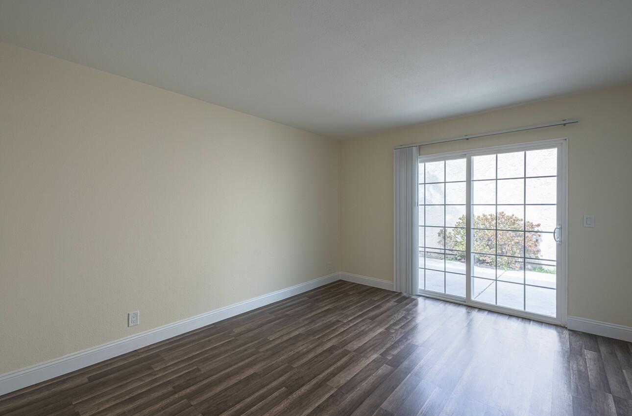 Detail Gallery Image 11 of 21 For 1076 Sherman Dr, Salinas,  CA 93907 - 2 Beds | 1 Baths