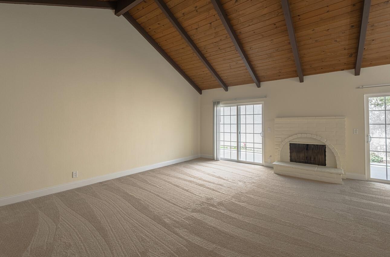 Detail Gallery Image 5 of 21 For 1076 Sherman Dr, Salinas,  CA 93907 - 2 Beds | 1 Baths