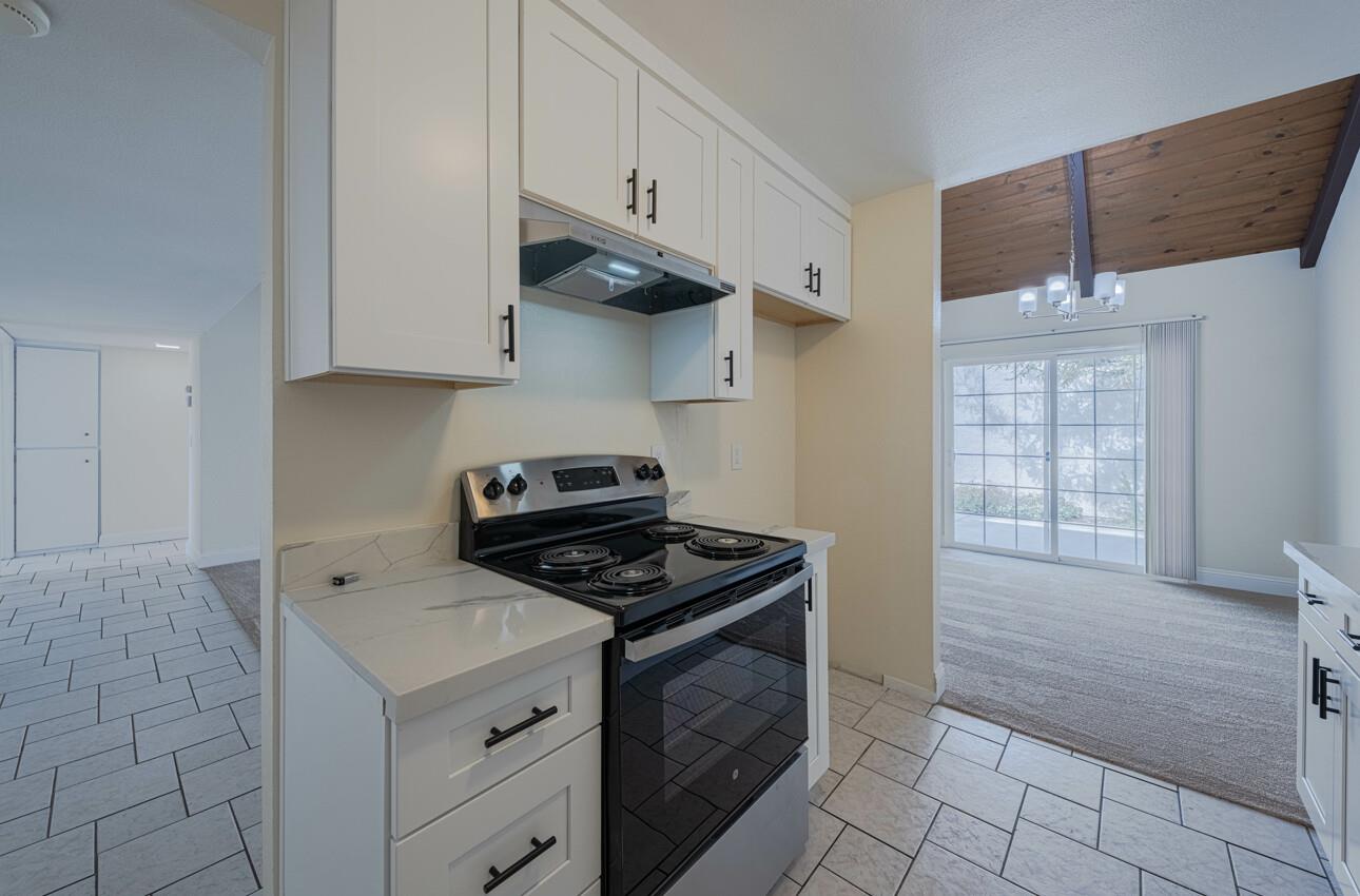Detail Gallery Image 8 of 21 For 1076 Sherman Dr, Salinas,  CA 93907 - 2 Beds | 1 Baths