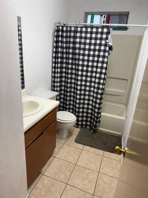 Detail Gallery Image 12 of 19 For 1102 Pinnacles Ave, Greenfield,  CA 93927 - 4 Beds | 2 Baths