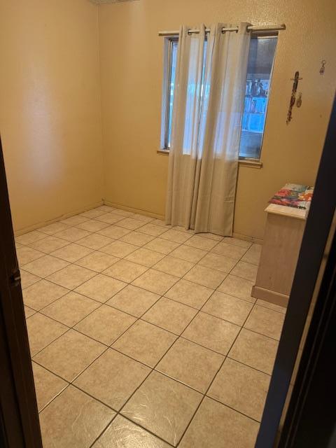 Detail Gallery Image 13 of 19 For 1102 Pinnacles Ave, Greenfield,  CA 93927 - 4 Beds | 2 Baths