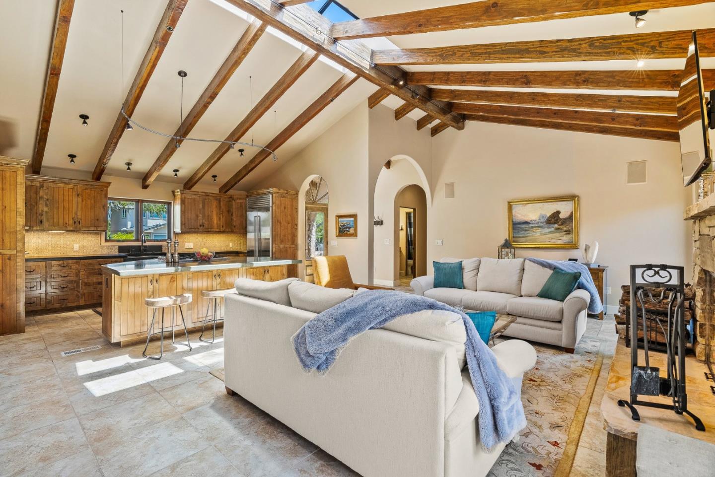 Detail Gallery Image 8 of 37 For 765 Gibson Ave, Pacific Grove,  CA 93950 - 3 Beds | 2 Baths