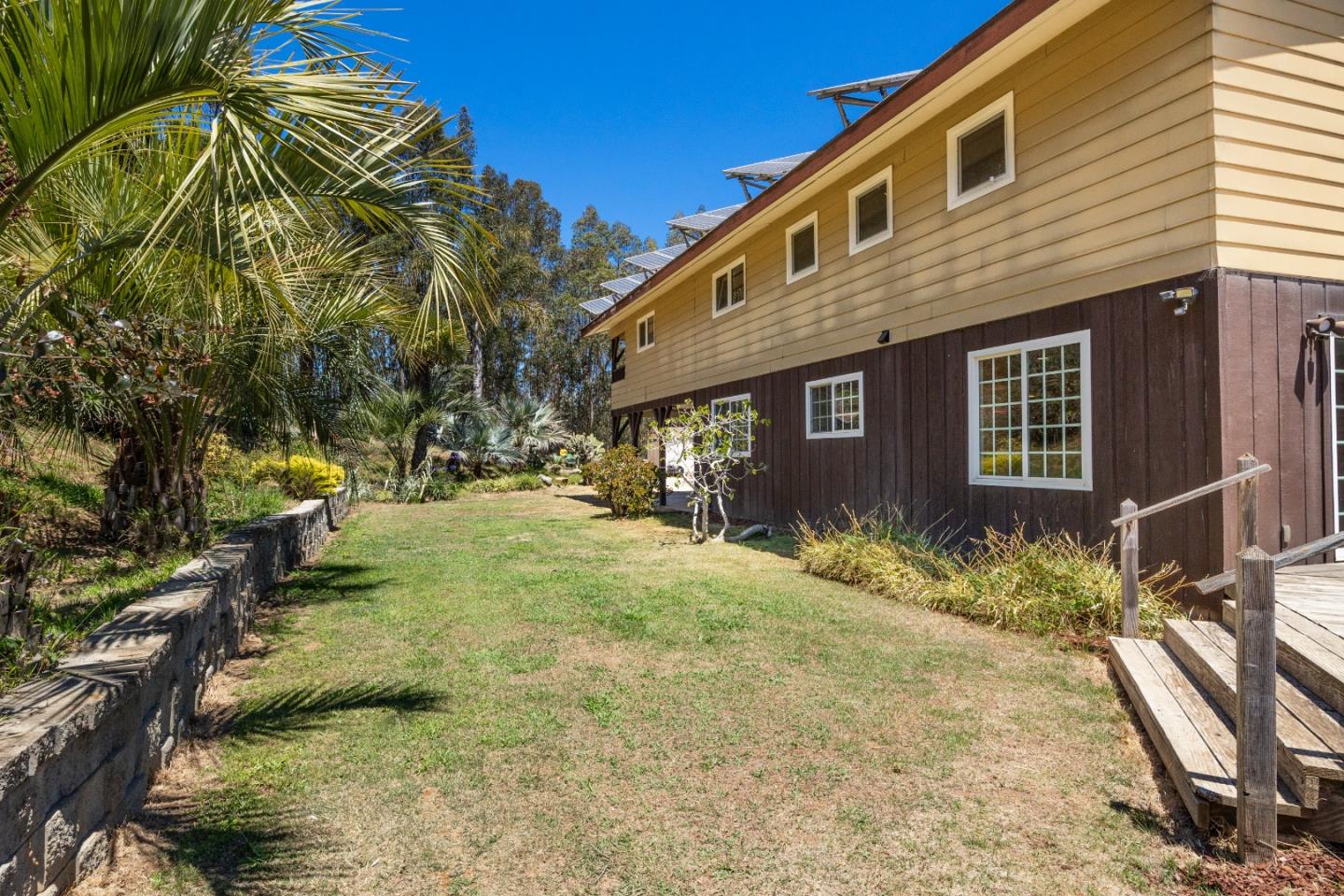 Detail Gallery Image 10 of 46 For 134 Trabing Rd, Watsonville,  CA 95076 - 6 Beds | 3/1 Baths