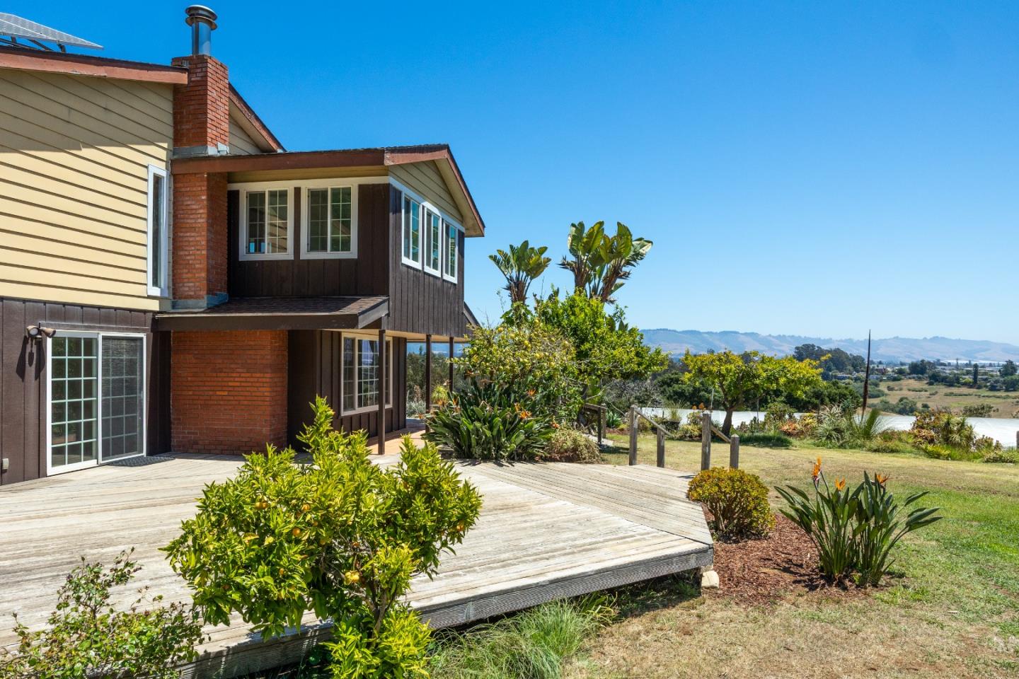 Detail Gallery Image 11 of 46 For 134 Trabing Rd, Watsonville,  CA 95076 - 6 Beds | 3/1 Baths