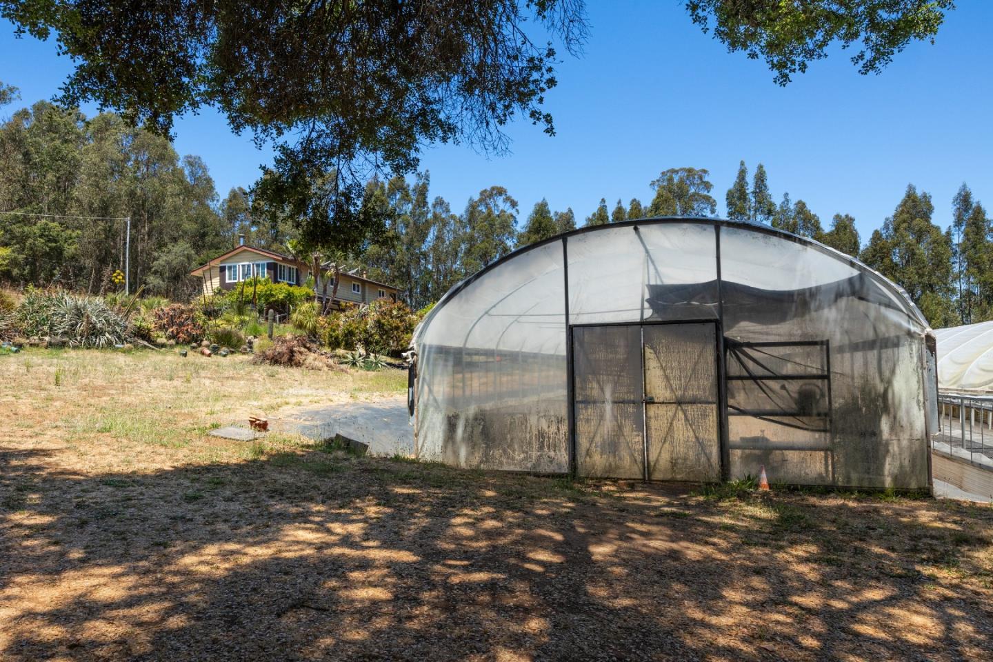 Detail Gallery Image 14 of 46 For 134 Trabing Rd, Watsonville,  CA 95076 - 6 Beds | 3/1 Baths