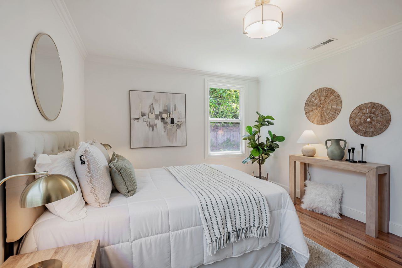 Detail Gallery Image 21 of 33 For 916 Peggy Ln, Menlo Park,  CA 94025 - 2 Beds | 1 Baths