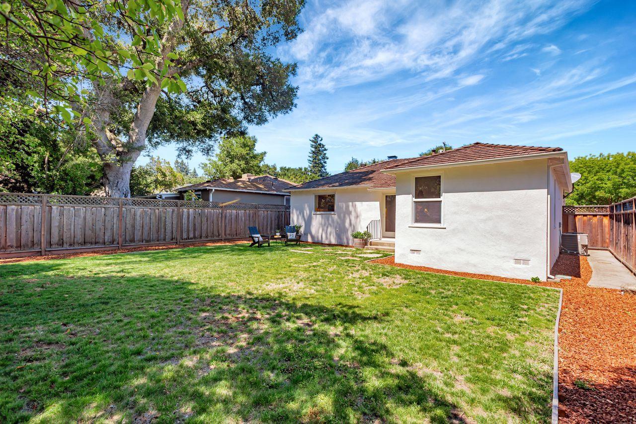 Detail Gallery Image 24 of 33 For 916 Peggy Ln, Menlo Park,  CA 94025 - 2 Beds | 1 Baths