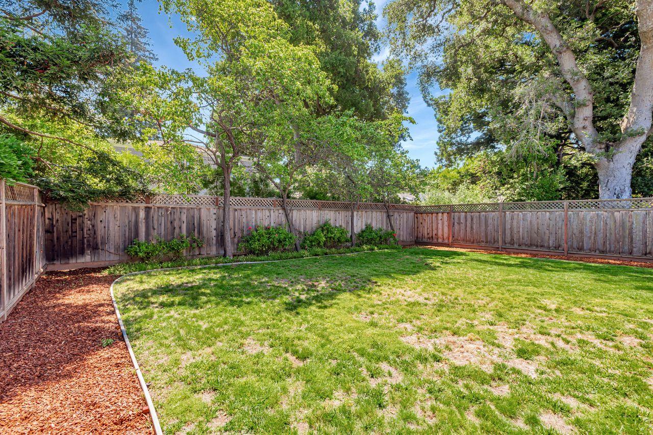 Detail Gallery Image 27 of 33 For 916 Peggy Ln, Menlo Park,  CA 94025 - 2 Beds | 1 Baths