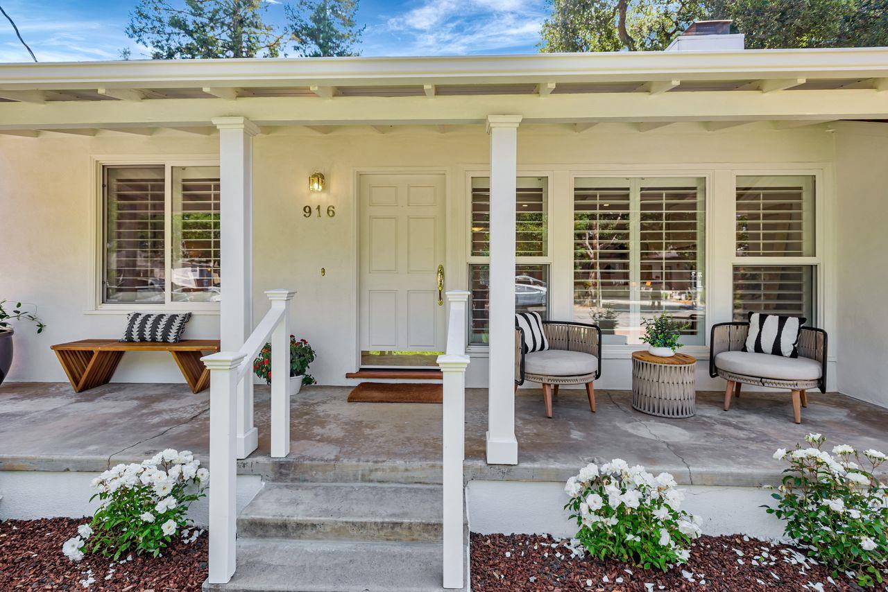 Detail Gallery Image 5 of 33 For 916 Peggy Ln, Menlo Park,  CA 94025 - 2 Beds | 1 Baths