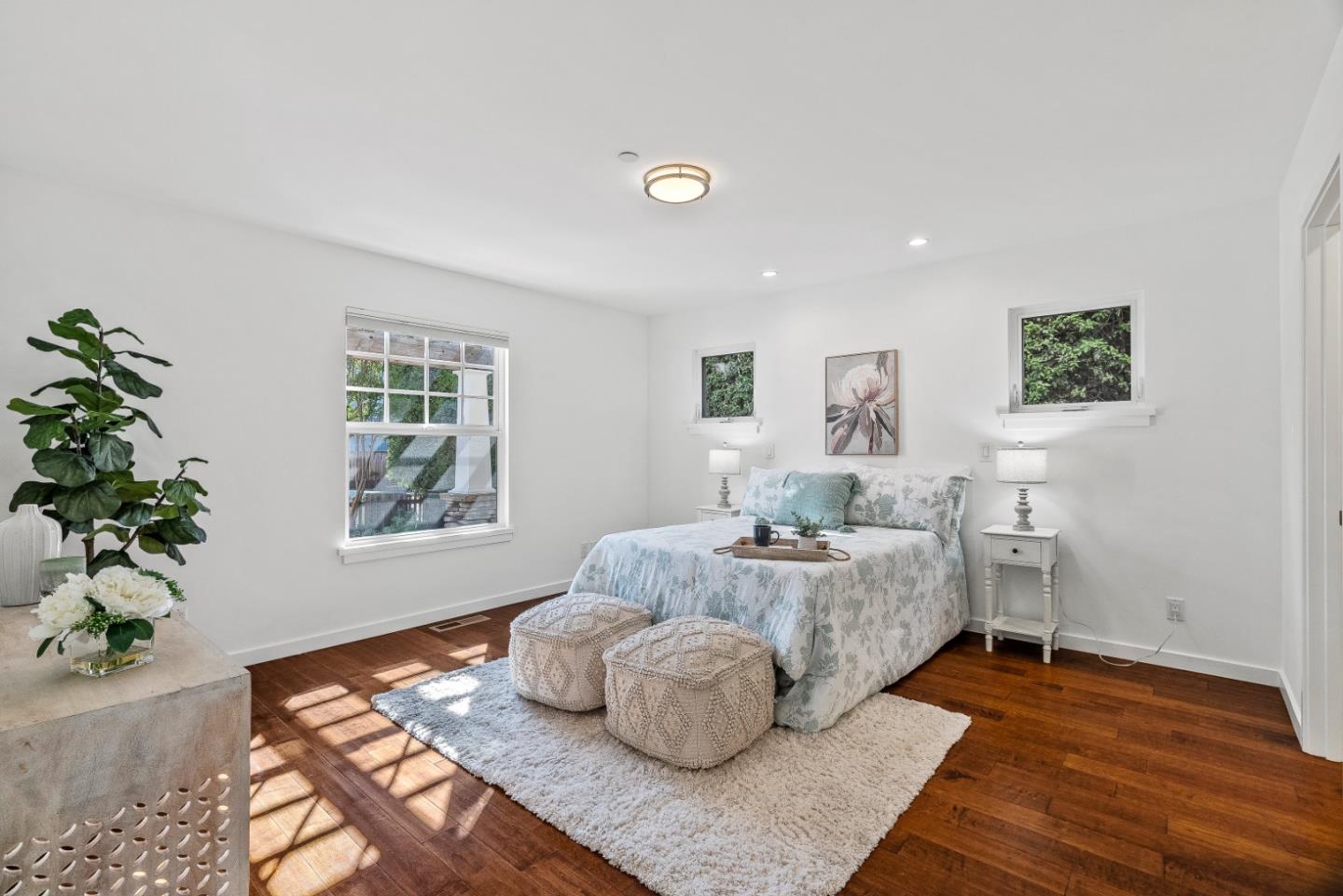 Detail Gallery Image 11 of 80 For 2200 Dolphin Dr, Aptos,  CA 95003 - 4 Beds | 3 Baths